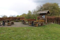 Bankgruppe-bei-der-Muehle
